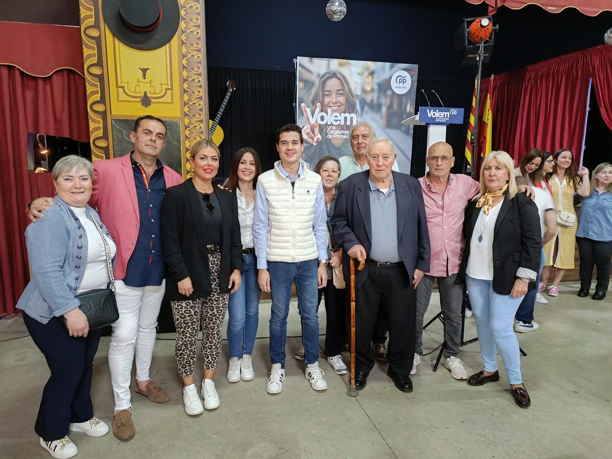 🔵Hoy hemos asistido a la paella organizada por los compañeros de Sabadell, junto a nuestro candidato a la Generalitat @alejandroTGN 💪 👉Todos los municipios del Vallès Occidental nos jugamos mucho en estas elecciones. Necesitamos un @PPCatalunya fuerte en el Parlament.