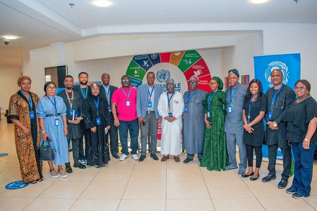 The National Council on Climate Change (NCCC) signed a Memorandum of Understanding (MoU) with @ILOAfrica 🇳🇬, the @UNIDO_Nigeria, and @UNDPNigeria to develop a strategic Just Transition Roadmap (JTR) for Nigeria. bit.ly/3UgKv9a