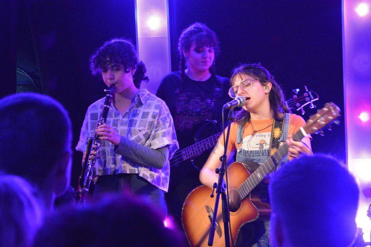 UoLLabStudents's tweet photo. You helped raise £826.68 for Medical Aid for Palestinians !! 

Thanks to the musicians for their brill performances and to everyone who bought tickets or donated ✊🇵🇸

It was a great night made even better by supporting such an important cause !! https://t.co/H8nIDH2zBW