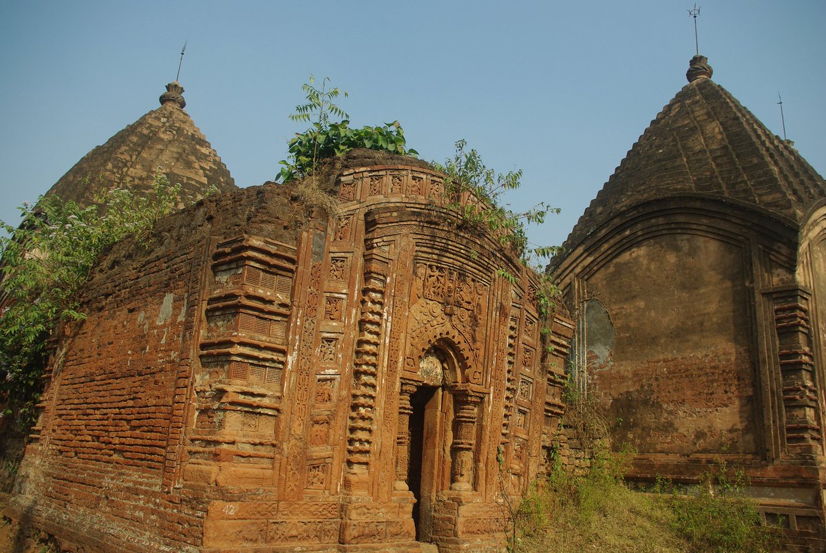 historictemples's tweet photo. Hindu Temples Ruins Of Maluti | Poor condition https://t.co/AIYvKhbAhN