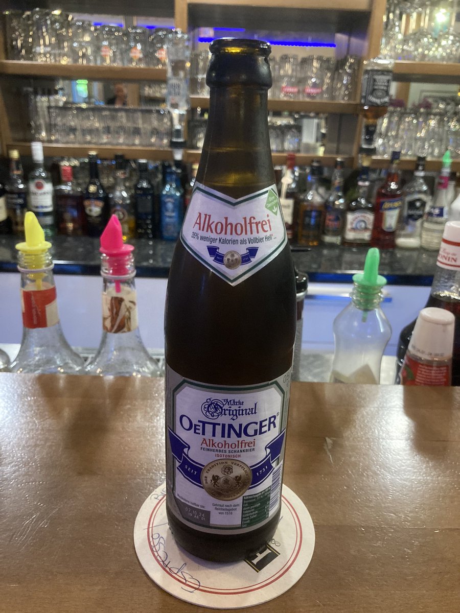 bakausky's tweet photo. Oetti! #alcotronic https://t.co/NOFm54gWMY https://t.co/Y9p5vhaRZp