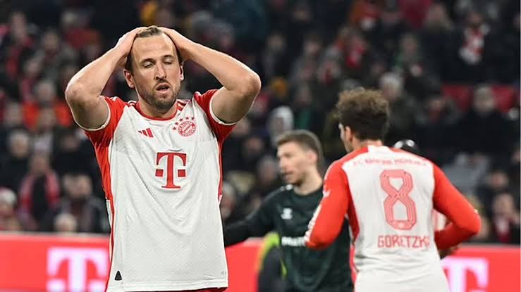 KasketliEmir's tweet photo. 2015 Lig Kupası Finali ❌
2017 Premier League ❌
2018 Dünya Kupası Yarı Finali ❌
2019 Şampiyonlar Ligi Finali ❌
2021 Carabao Kupası Finali ❌
2021 EURO 2020 Finali ❌
2023 Almanya Süper Kupası Finali ❌
Ve
2024 Bundesliga ❌

Tüm zamanların en çok kaybedeni!

PİRO HARRY KANE! https://t.co/TAJ4s4S01j