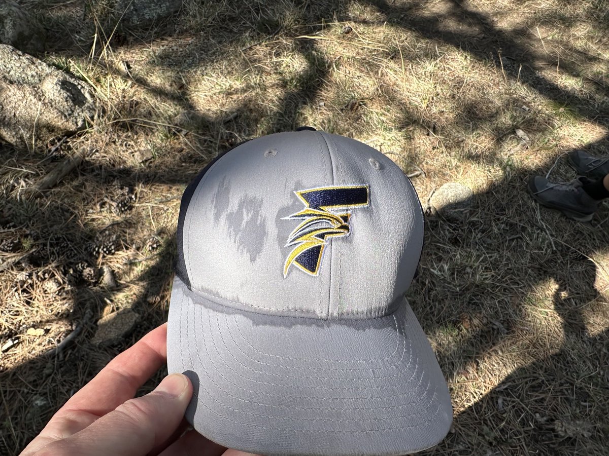 I was hiking in the foothills today when I was stopped by a total stranger & asked who the logo on my hat was for. I explained it was ⁦@Frederick_HS⁩. He said that was the coolest high school logo he had seen.  Love the opportunity to brag about our school. #StVrainStorm