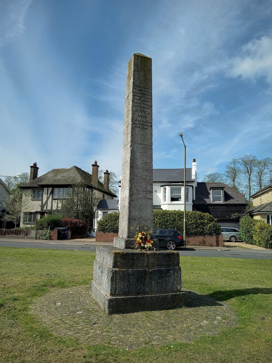 Today we remembered all who fought in the Battle of Barnet on 14th April 1471 by laying a wreath created by <a href="/The_Flowerbank/">The Flower Bank</a> on the monument in Hadley Highstone.
