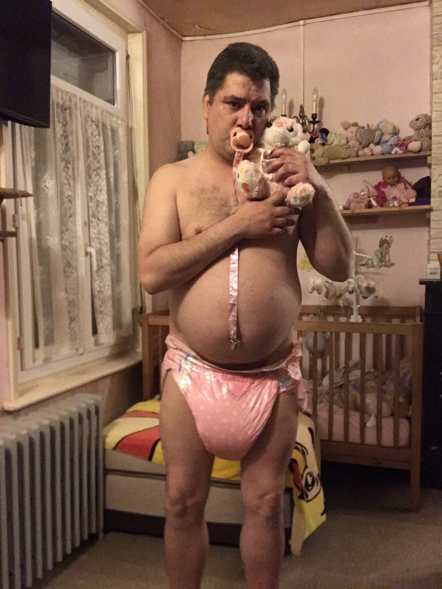 Babysissy8's tweet photo. Good evening everyone - Bonne soirée tous le monde #abdl #babysissy #diapersissy #exposure #Retweee https://t.co/PzhZPBv373
