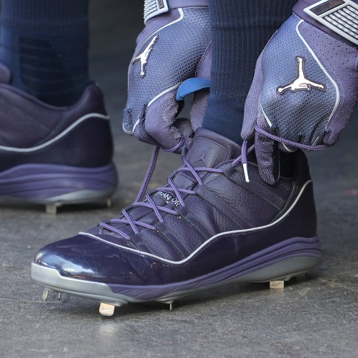 jordan cleats purple