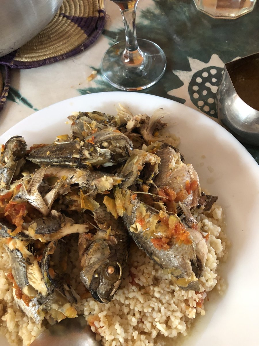 EMonteil's tweet photo. Oupalom, anifanom
@nateukaan @dialimpa @SalamDiadhiou 
Pardonnez moi mes frères ça j'ai peche dans les 2 sens du terme 🥰🥰
#enfance
#missingmydad
#local100% 
#zérotransport https://t.co/KlQ1i7lHTU
