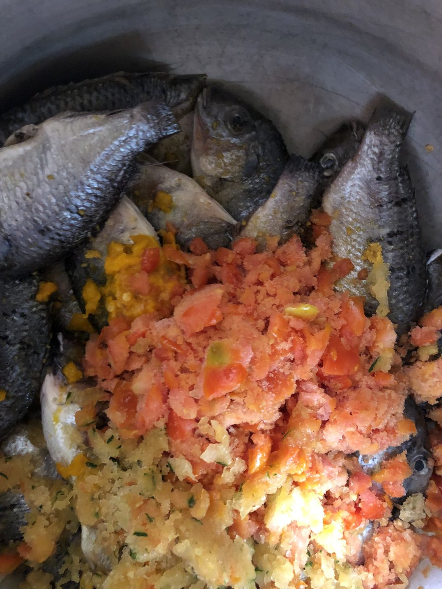 EMonteil's tweet photo. Oupalom, anifanom
@nateukaan @dialimpa @SalamDiadhiou 
Pardonnez moi mes frères ça j'ai peche dans les 2 sens du terme 🥰🥰
#enfance
#missingmydad
#local100% 
#zérotransport https://t.co/KlQ1i7lHTU