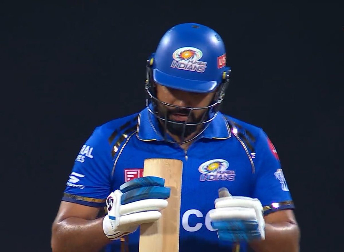 - No support from the other end.
- No player scored more than 35 runs.
- Didn't got enough time after 15th over.
- Pandya came and killed the game.

But still this man kept fighting till the end and scored a selfless 100 at 167 SR. 

LONE WARRIOR ROHIT SHARMA.🐐🙌