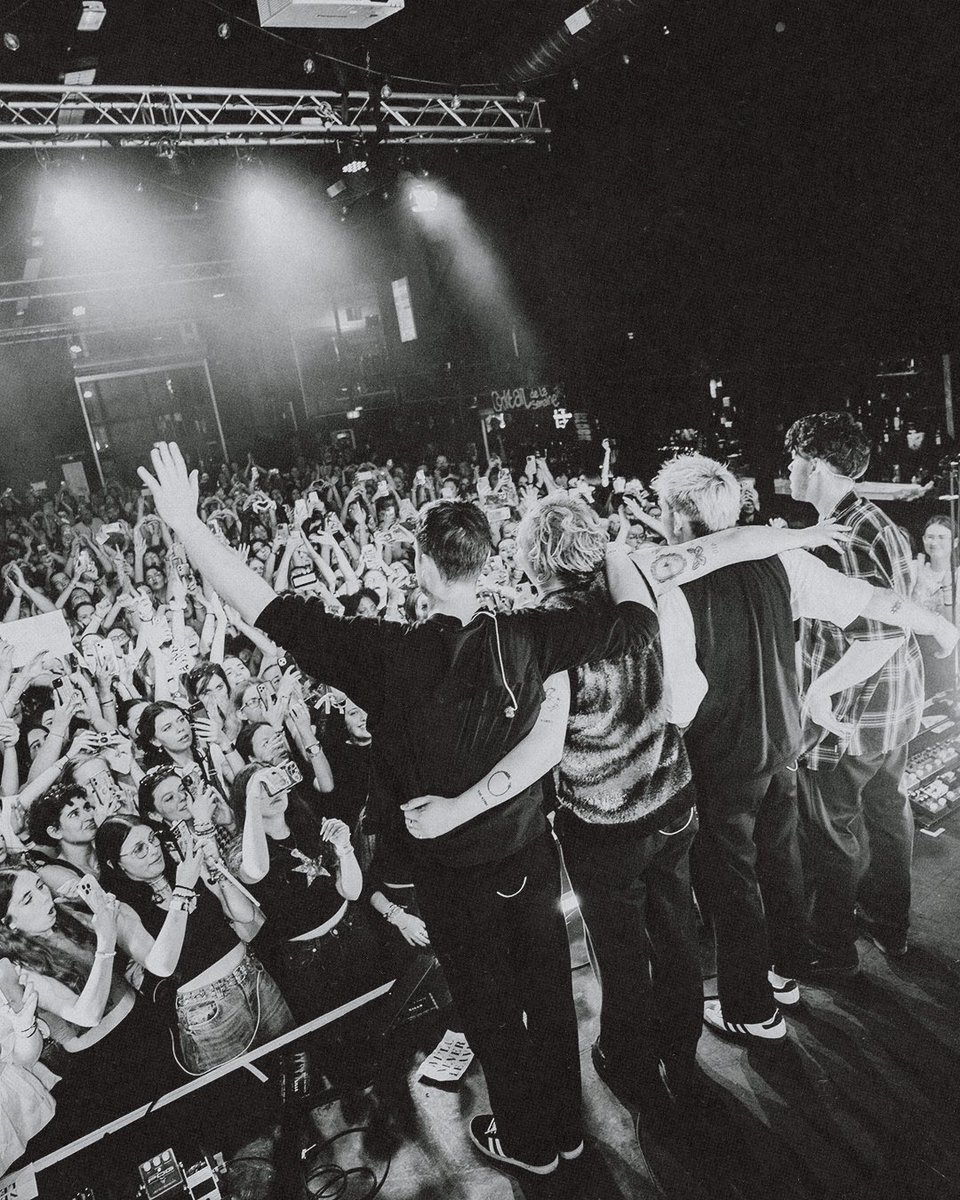 onlythepoetsuk's tweet photo. So, the One More Night EU leg comes to a close. Thank you so much to all of you legends who came out and made this the best tour yet. You made us feel more alive than we ever have on stage and your incredible support is why we fall in love with what we do again and again. We really feel like the luckiest lads in the world and it’s all down to you all. The energy and love shared in every city we visited was unmatched and you really are the greatest fans in the world. 

We cannot wait for EP to be yours on June 7th and we are also more excited than ever to release so much new music over the course of the year. 

A huge shout out to our incredible team who work tireless behind the scenes to make these tours happen, you know who you are and we love you. 

We’ll see you all soon, love you forever. Tommy, Marcus, Roo and Clem xxx