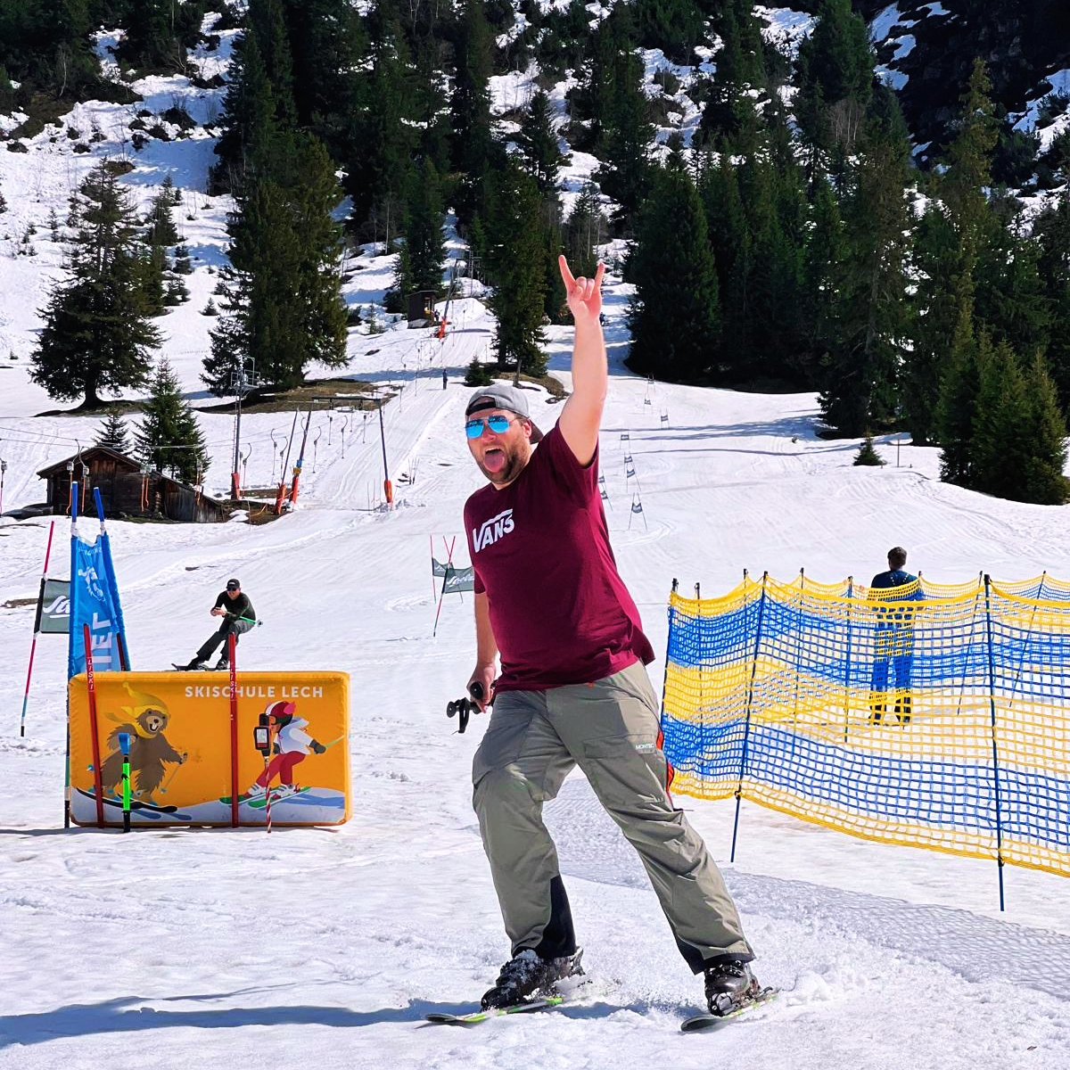 elbacho93's tweet photo. First Ski Race
for me was it the 2. Place

but it was very funny https://t.co/LCs2OvWaji