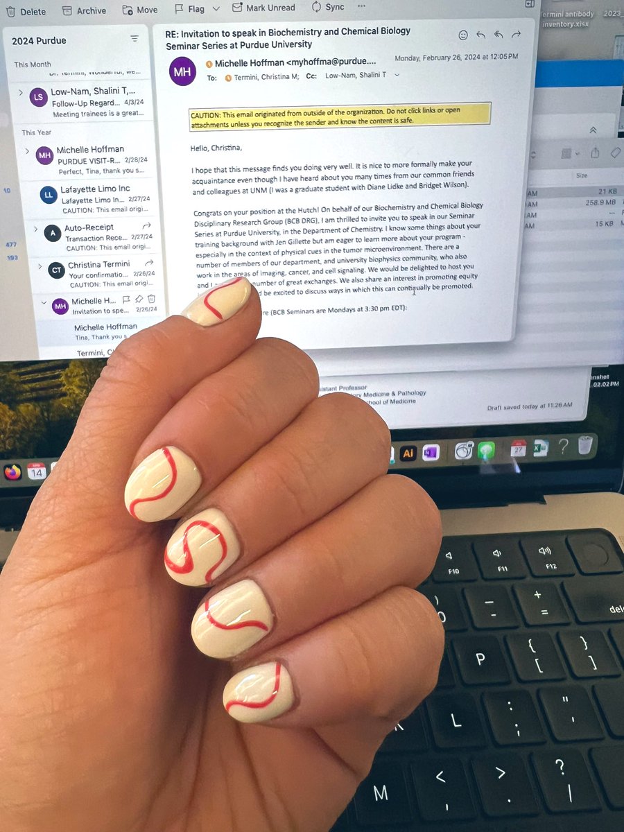 New nails for my seminar @PurdueBiochem @PurdueChemistry tomorrow… 🤍🪱 … and I’m the only person enjoying the delays at the airport because I’m catching up on all the things! 😂 ✈️ ⏰ 🧪