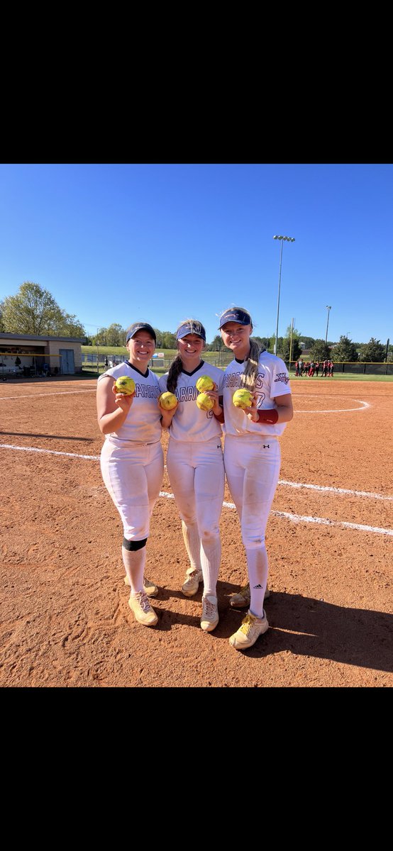 addy_donald's tweet photo. What a HUGE WEEK for @WestOakSoftball and BIG region win against cresent tigers on friday then a back to back win over the landrum cardinals! A huge offensive performance this week too for the lady warriors! https://t.co/hnIIfNpqpw