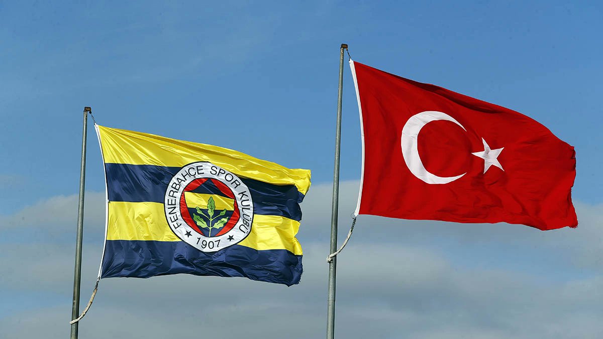 TÜRK SPORUNUN LOKOMOTİFİ !!! 📌 Fenerbahçe kadın basketbolda bir kez daha Avrupa şampiyonu 📌 Fenerbahçe Futbol Takımı, ligde maç fazlasıyla lider Avrupa’da çeyrek finalde 📌 Fenerbahçe erkek basketbolunda Euroleague’de play-off’ta 📌 Fenerbahçe Kadın Voleybol Takımı, ligde…