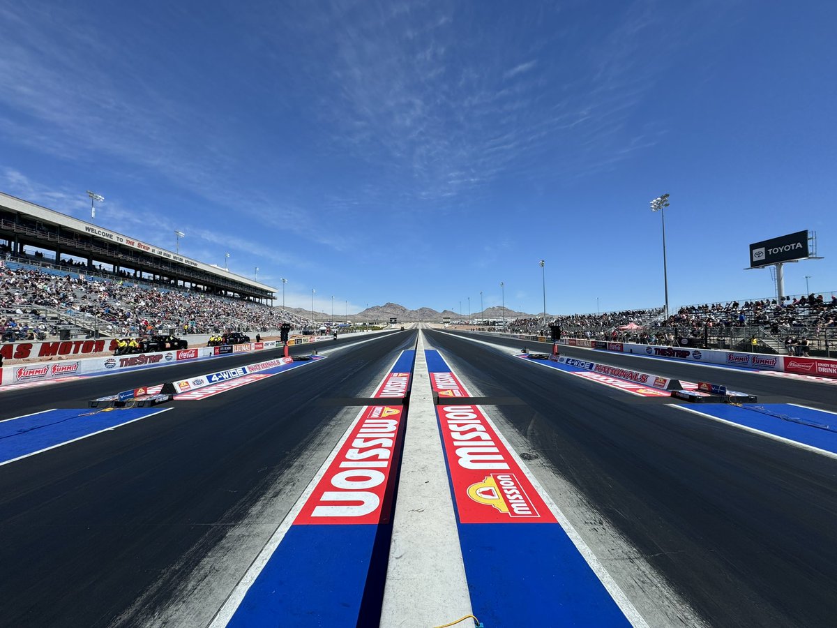 It’s RACEDAY at the #Vegas4WideNats! It’s about to get LOUD at @LVMotorSpeedway! Let’s go!