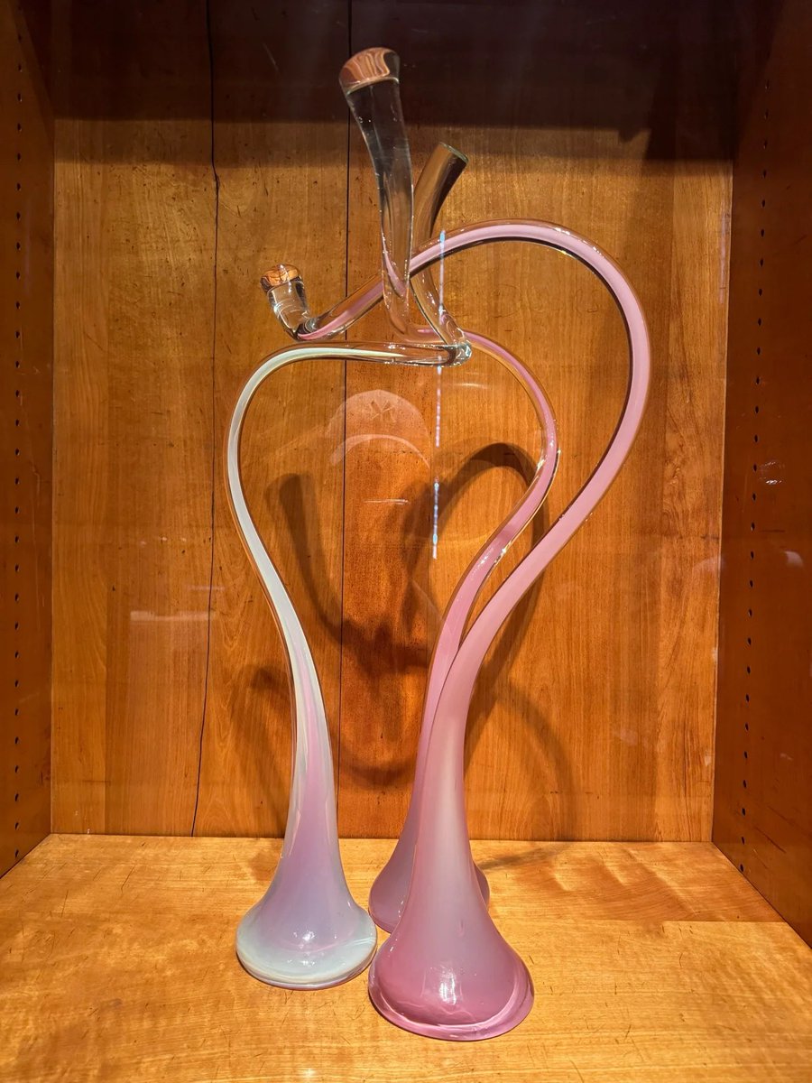 Abbey99861812's tweet photo. Exhibition The Glass Heart in London.
The exhibition ends on April 21, and there are only one weeks left 🤗👍🇬🇧 https://t.co/47q0C8l6gw