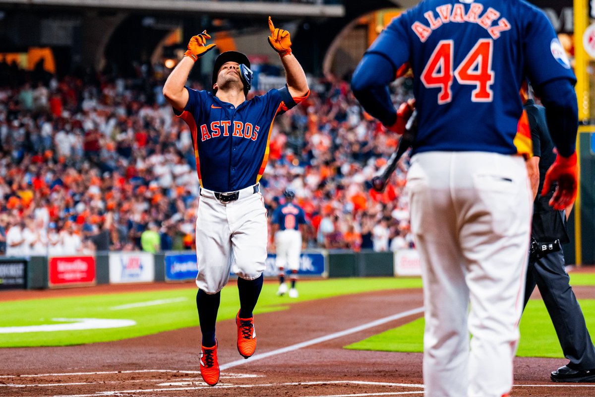 astros's tweet photo. Feel free to admire. https://t.co/s5Q04Ws4Fc