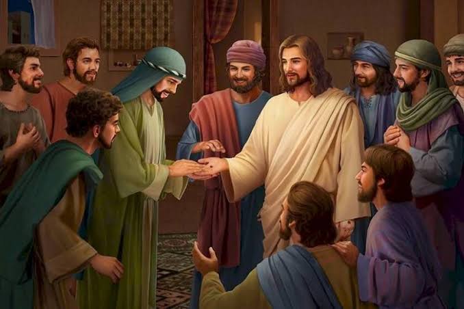 TDPS_AR's tweet photo. DOMINGO III DE PASCUA
《"¿Por qué se espantan? ¿Por qué surgen dudas en su interior? Miren mis manos y mis pies. Soy yo en persona. Tóquenme y convénzanse: un fantasma no tiene ni carne ni huesos, como ven que tengo yo". Y les mostró las manos y los pies.》 #EvangelioDeHoy https://t.co/Q5qPVwQHFu