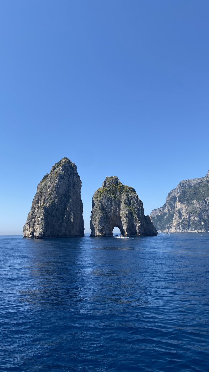 mariayue's tweet photo. Capri, Italia. https://t.co/NZ5xOqXZYI