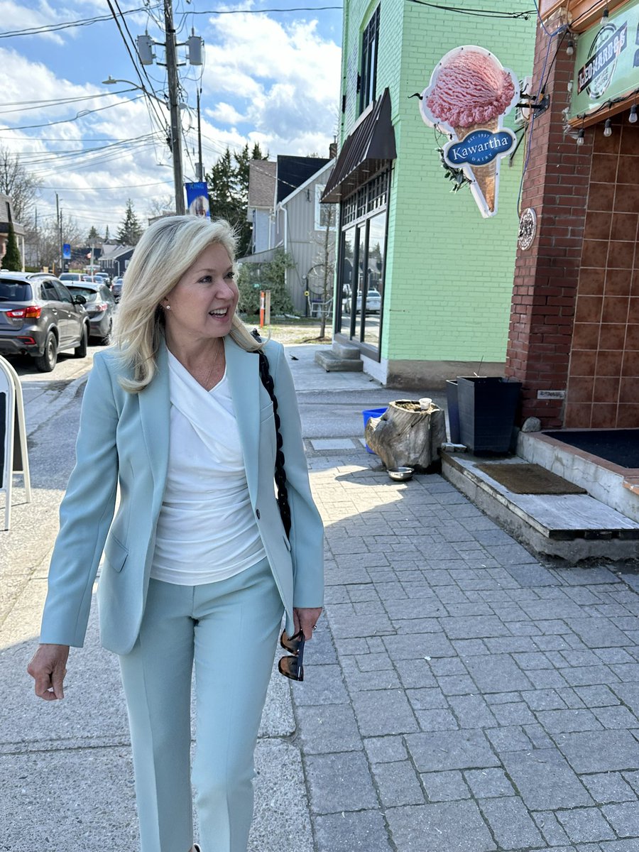 BonnieCrombie tweet picture