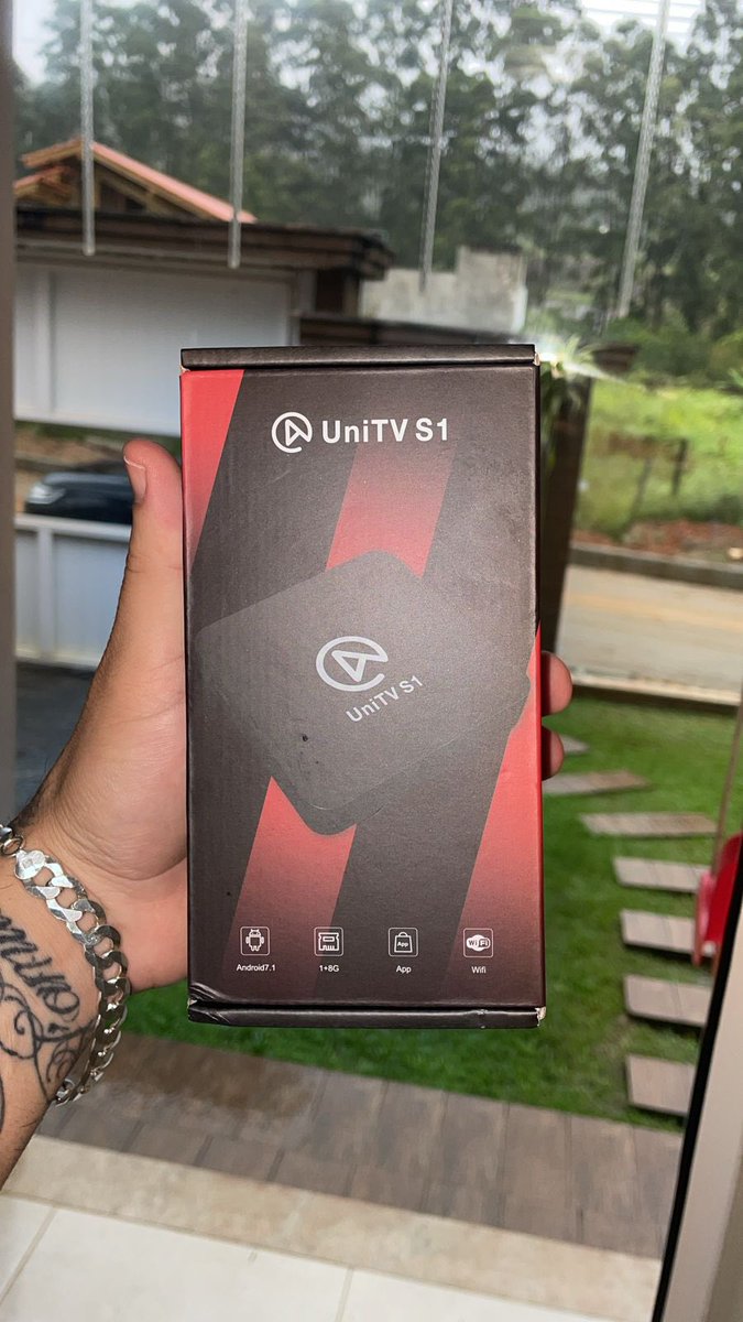 vitormarcon57's tweet photo. Novo aparelho com filmes e séries lançamento Netflix tudo. Liberado e sem mensalidade, futebol mundo a fora sem antena somente na internet https://t.co/bykTNSdmHc