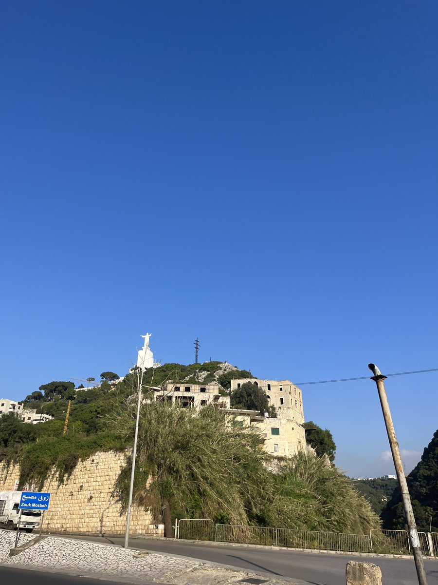 Every day, on her way to work, my mum passes by this statue (Yassou El Malak/Christ the King) on top of the mountains of Zouk Mosbeh, and every time she does, she prays for me. Her routine makes me feel so safe. A mother’s prayers are a treasure. 🤍