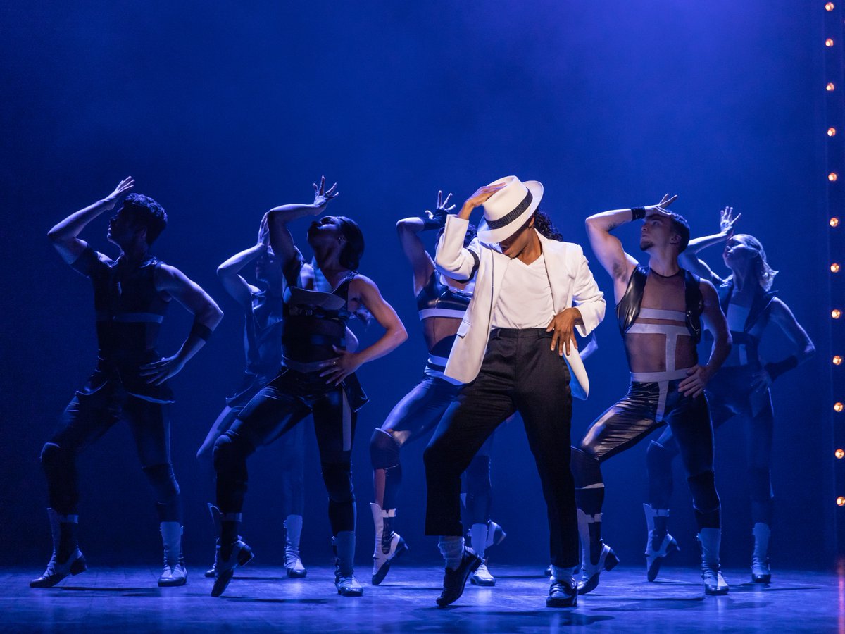 The music. The moves. The icon.
@MJtheMusical is one month away!

Get your tickets now to experience the 4x #TonyAwards winning musical at the Orpheum May 14 - 26: bit.ly/3Sbzkwj
#Broadway #MJTheMusicalTour