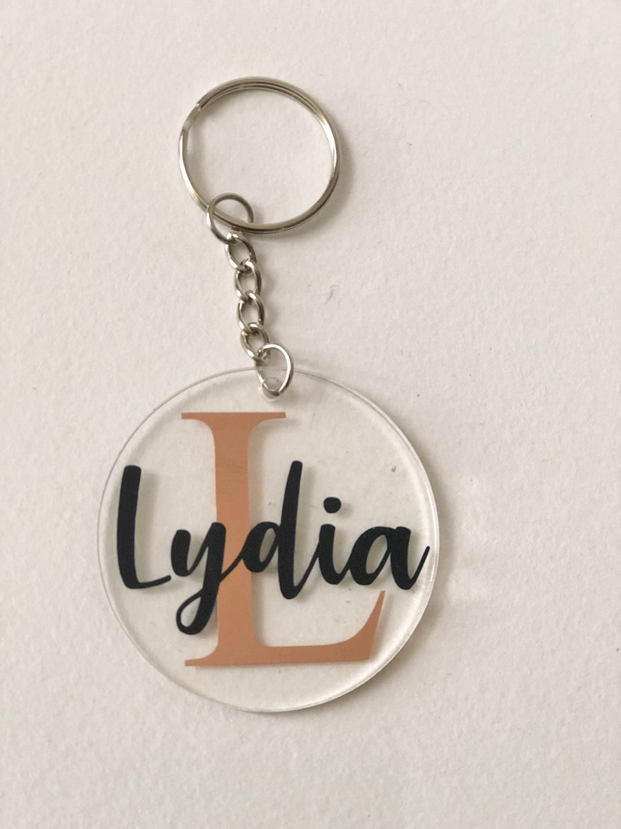 Initial/ name keychain 

Bagsoffavours.Etsy.com

#shopindie #etsy #handmadehour #UKCraftersHour #MHHSBD #CraftBizParty #smallbiz #weddings #bridetobe #giftideas