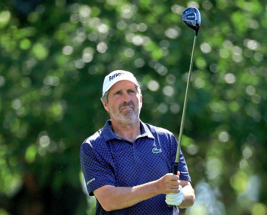DanielRiusGolf's tweet photo. Ni Augusta National ni el dolor de espalda que ha arrastrado los últimos seis hoyos han podido ganar la batalla a Txema.

Se va del #TheMasters firmando 72 golpes tras haber pasado el corte con 58 años. 

LEYENDA OLAZÁBAL. https://t.co/m68WSNfnqV