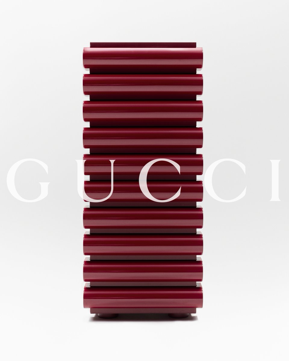 #GucciDesignAncora is fully tinted in Rosso Ancora—the red hue chosen by Creative Director Sabato De Sarno to mark the new creative chapter for Gucci. on.gucci.com/DesignAncora_