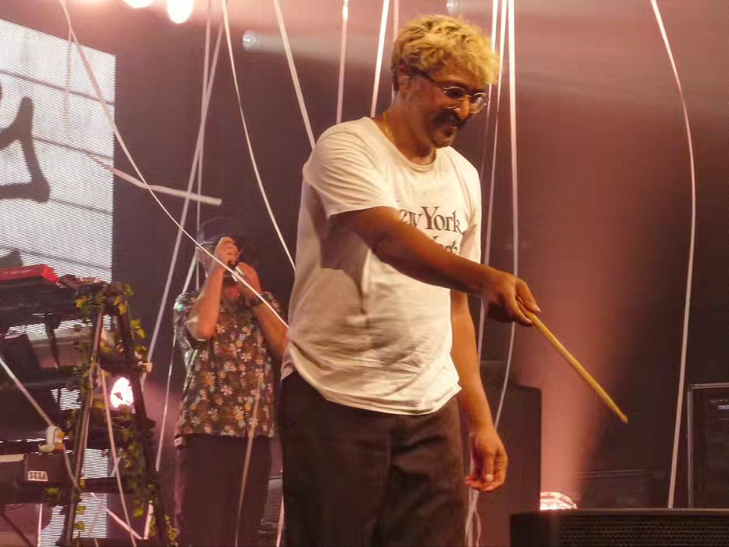 eemrb's tweet image. Kaiser Chiefs @EBTheatres Eastbourne Winter Gardens 12/4/24 #kaiserchiefs @Rickontour