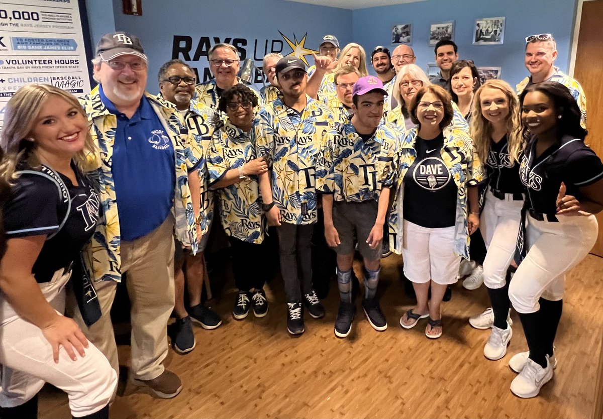 It’s been a blast being with @buddy__baseball today to honor our friend @davewills34 - thank you for your support and let’s cheer for a 

Rays win. Rays win. Rays win. 

#RaysUp #tampabay #davewills