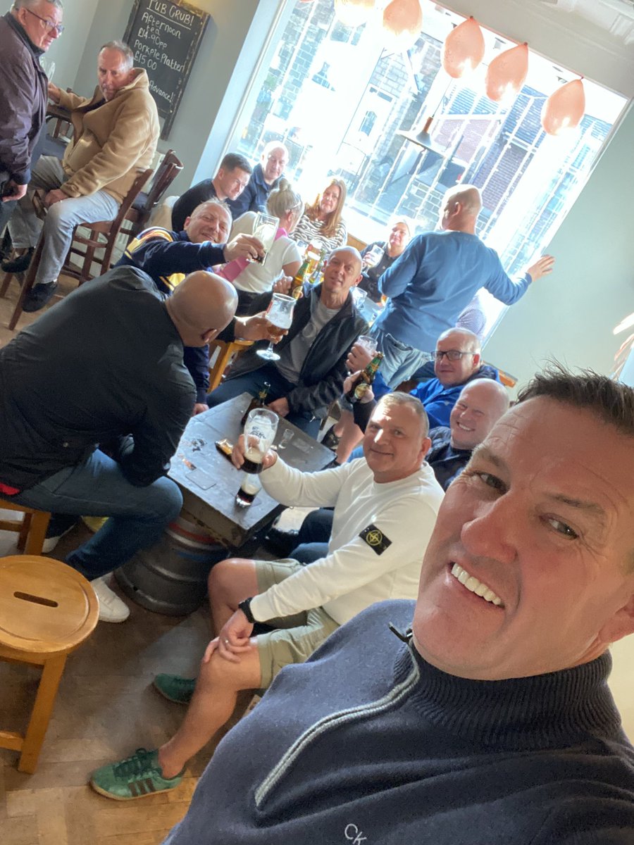 Can’t beat a Sunday sesh with all ur old school pals, 34 yrs we’ve been doing this and there is never a dull moment 🍺🍺🍺🍺
