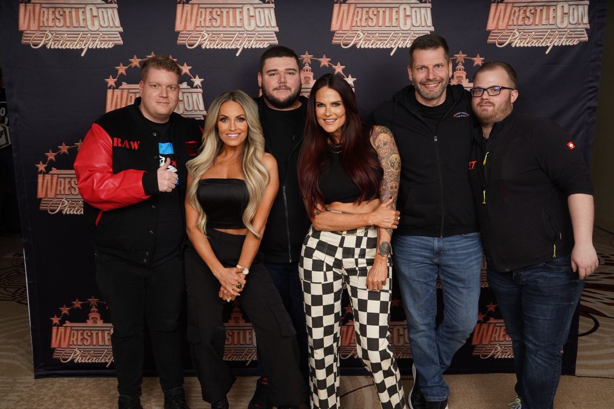 BKno96's tweet photo. Happy Birthday @AmyDumas !

Wishing you a wonderful day, lots of health and that all your dreams come true!

It was so awesome to meet you at @wrestlecon last weekend and I’m hoping that you and @trishstratuscom will be at WrestleCon next year again! https://t.co/KOgmZlQEGM