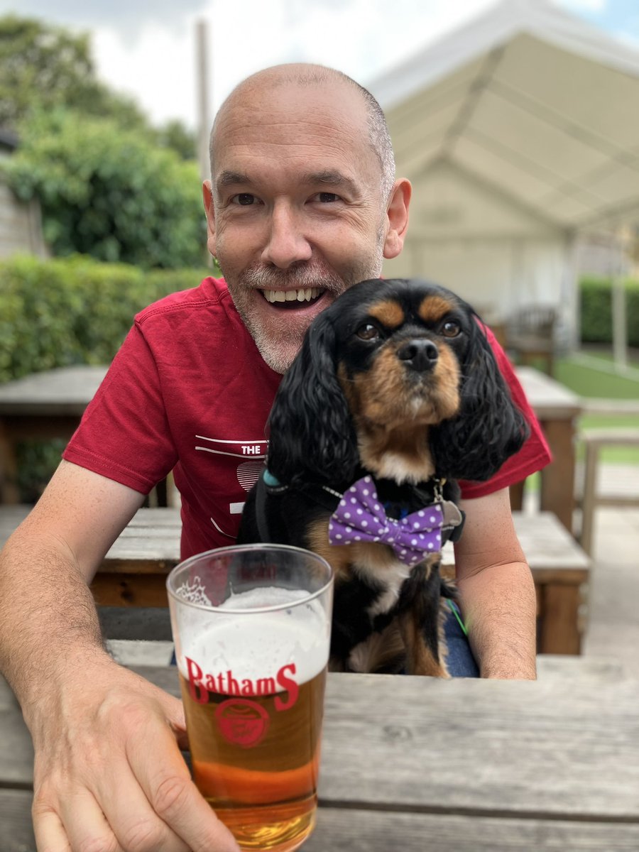 CavalierDexter's tweet photo. #RememberingErn
Ern you loved a pub and a brewery๐ป but you always remained the center of attention - completely and utterly loved! ๐๐ฅฐ
@NicPrice22 @Price27P https://t.co/woef7wvgQ7