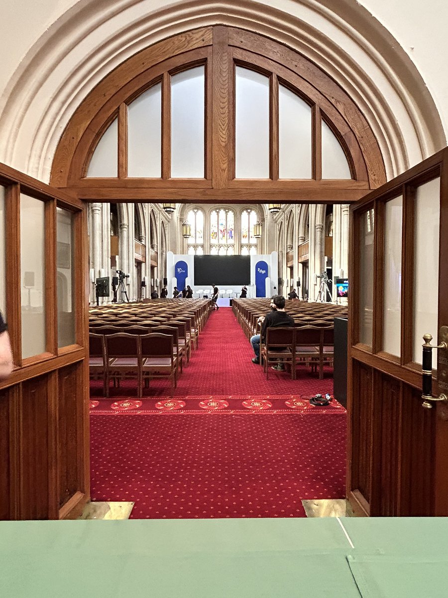 petercunnane's tweet photo. Bells are ringing around #Guildhall for #IFGS2024 with only a few hours to go before #IFGS and #UKFinTeckWeek begin! #@InnFin #voiceoffintech #10YearsofIFGS https://t.co/cEQN3wsNHd