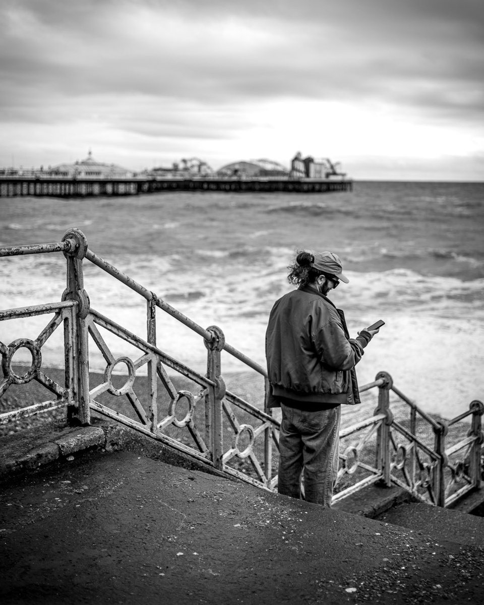 Now where is that pier …

Mar 2023 | Brighton, England
Leica M11-P [Summilux-M 35 f/1.4
© 2024 Simon R. Cole

#Brighton #Leica #LeicaCamera #LeicaM #LeicaM11 #LeicaPhotography
#LeicaPhoto @Leica_UK #BnW
#StreetPhotography #Photography
#Monochrome #StreetShots #BnWPhotography