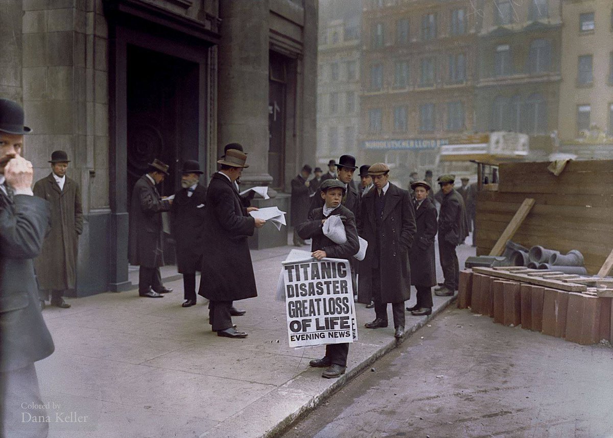 On this day 112 years ago, one of the most touching images of the disaster was created, Ned Parfett outside the White Star holding announcement Titanic Disaster #Titanic2024 #RMSTitanic #TitanicMemorialMonth #Titanic112 #HistoricShipsNetwork #OnThisDay #NedParfett #WhiteStarLine