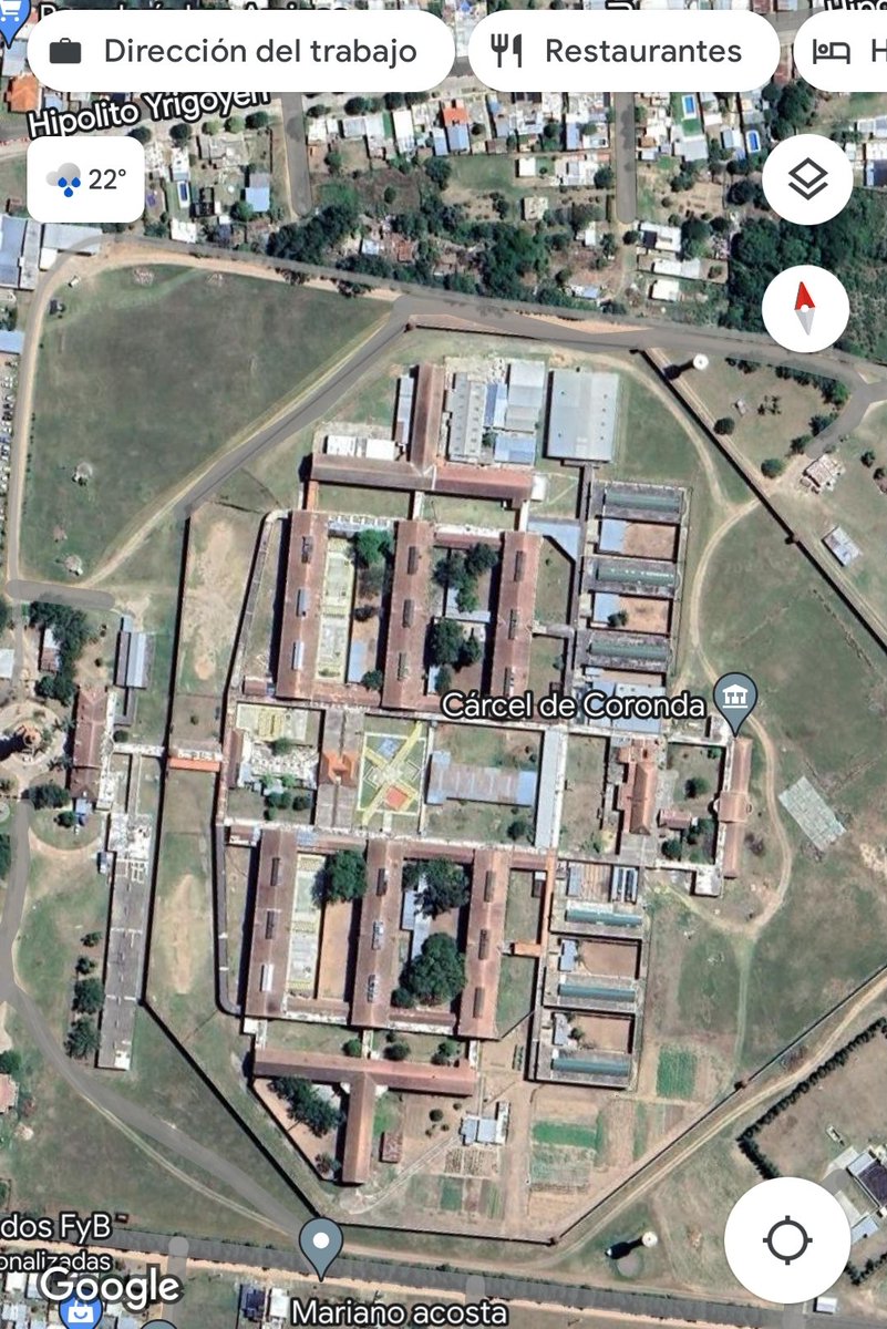 agucorrea's tweet photo. ¿Por qué las cárceles argentinas, a diferencia de las francesas, se pueden ver en Google Maps como mapas a disposición de todo público y plan? https://t.co/yek5YHmRom