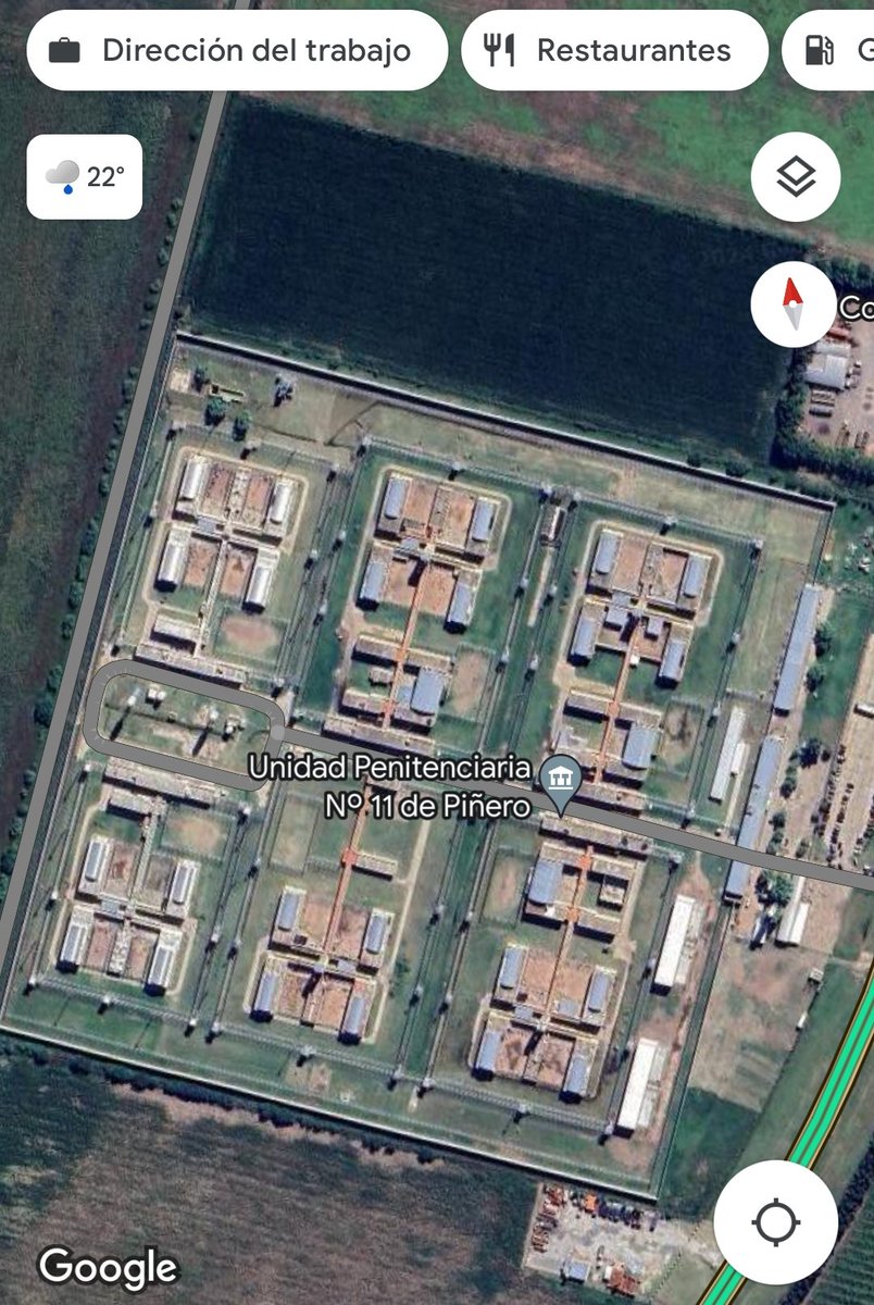 agucorrea's tweet photo. ¿Por qué las cárceles argentinas, a diferencia de las francesas, se pueden ver en Google Maps como mapas a disposición de todo público y plan? https://t.co/yek5YHmRom