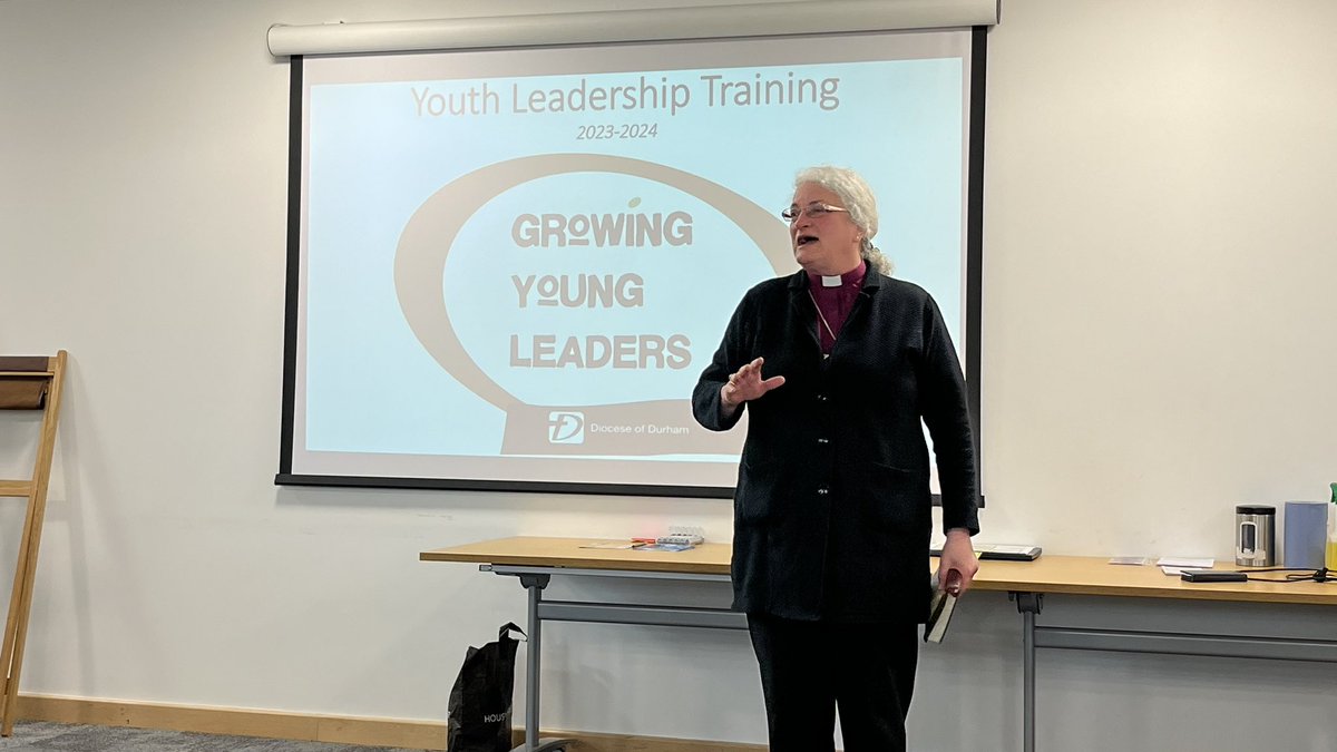 ddyouth's tweet photo. Great final celebration with this year’s Growing Young Leaders with @Bishopofjarrow joined by families, friends, church and community leaders. Wonderful group of young people from across @DioceseofDurham https://t.co/64AyzTmVMs