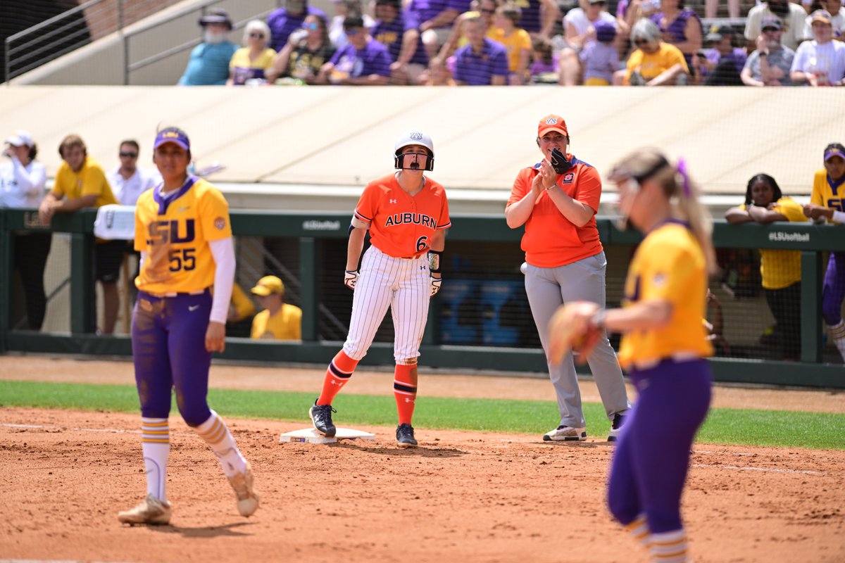 AuburnSoftball tweet picture