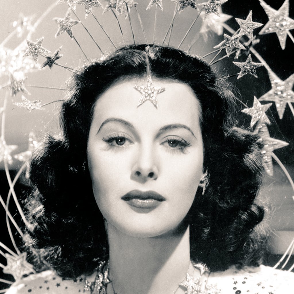 What a legend! 
#HedyLamarr #LadyBoss #OldHollywood #science #inventors #WWII