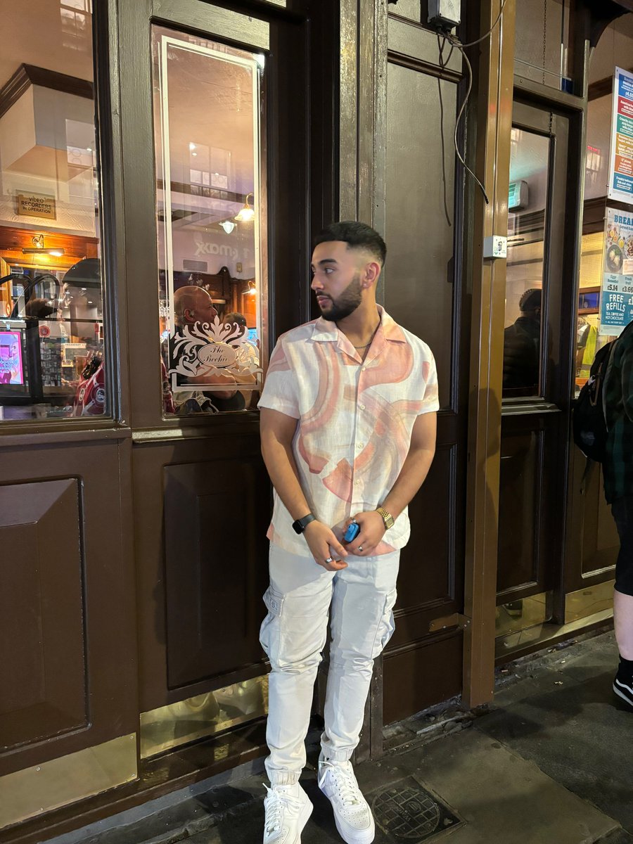 b1lls4hm3d's tweet photo. 26 🎈🙏🏽 https://t.co/60OZp40FF2