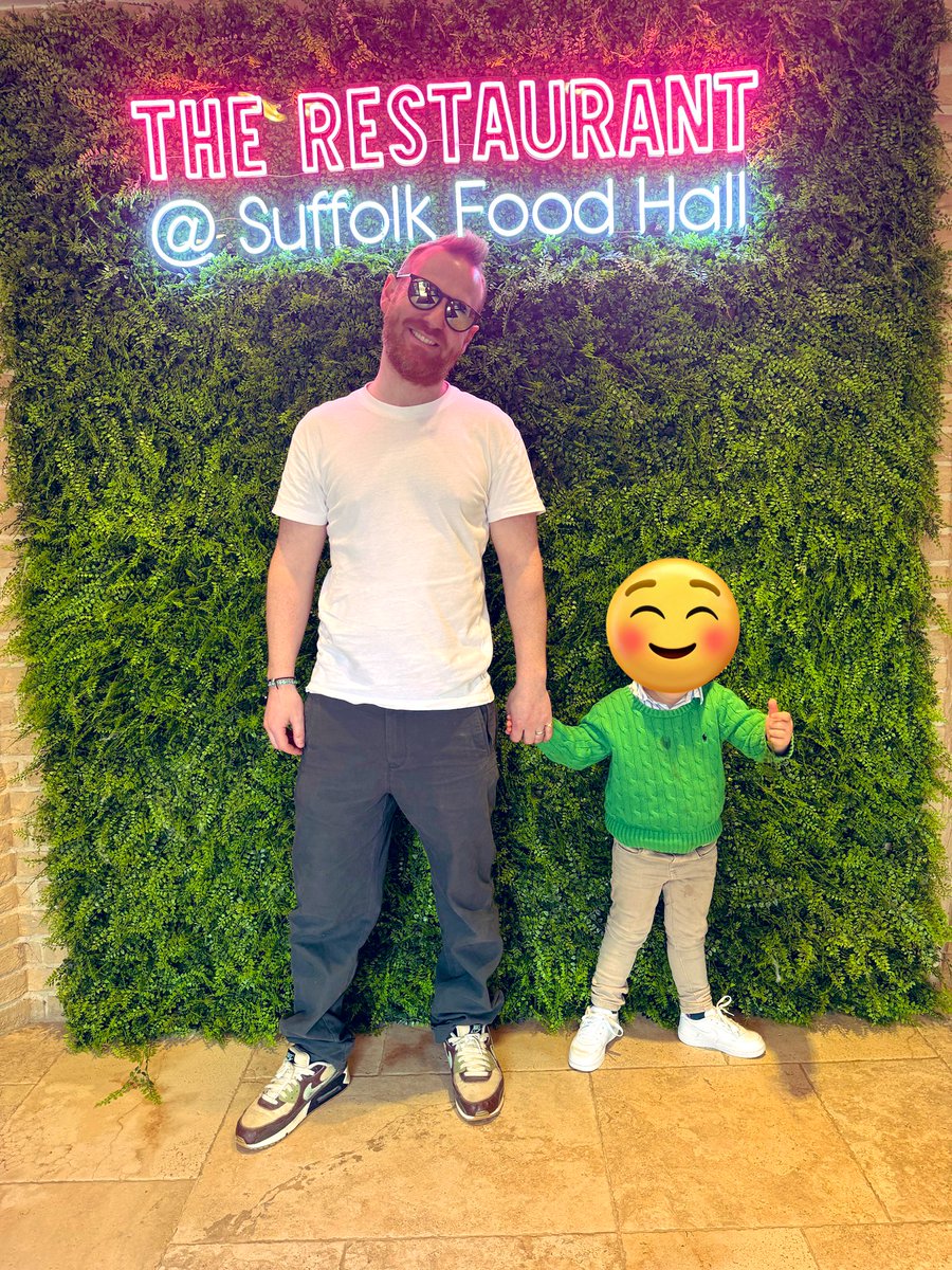 Longfields_Ltd's tweet photo. Great afternoon today @suffolkfoodhall with the family! Lovely sunny day looking over the River Orwell! ☀️👨🍳🚤#suffolkfoodhall #agriculture #suffolk #longfields #insurance https://t.co/pNZ9MmSPbQ