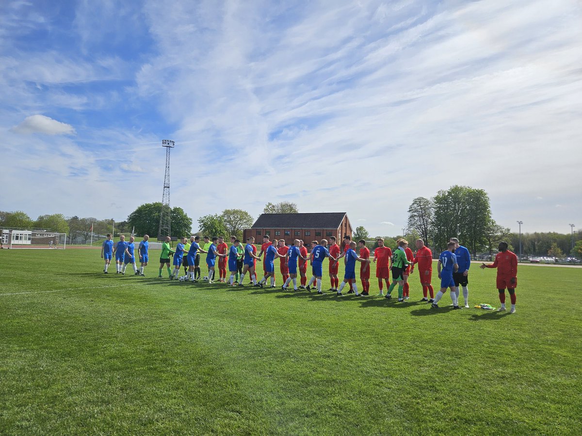 RNReserve's tweet photo. A massive BZ to the @RNRRMRFootball Team who took on the Army Reserve in today’s inaugural Reserves Game at Aldershot Stadium 👏 

The Maritime Reservists may not have brought the 🏆 home this time - with the Army Reserve claiming victory - but a great time was had by all ⚓️⚽️ https://t.co/QvUe9whJgd