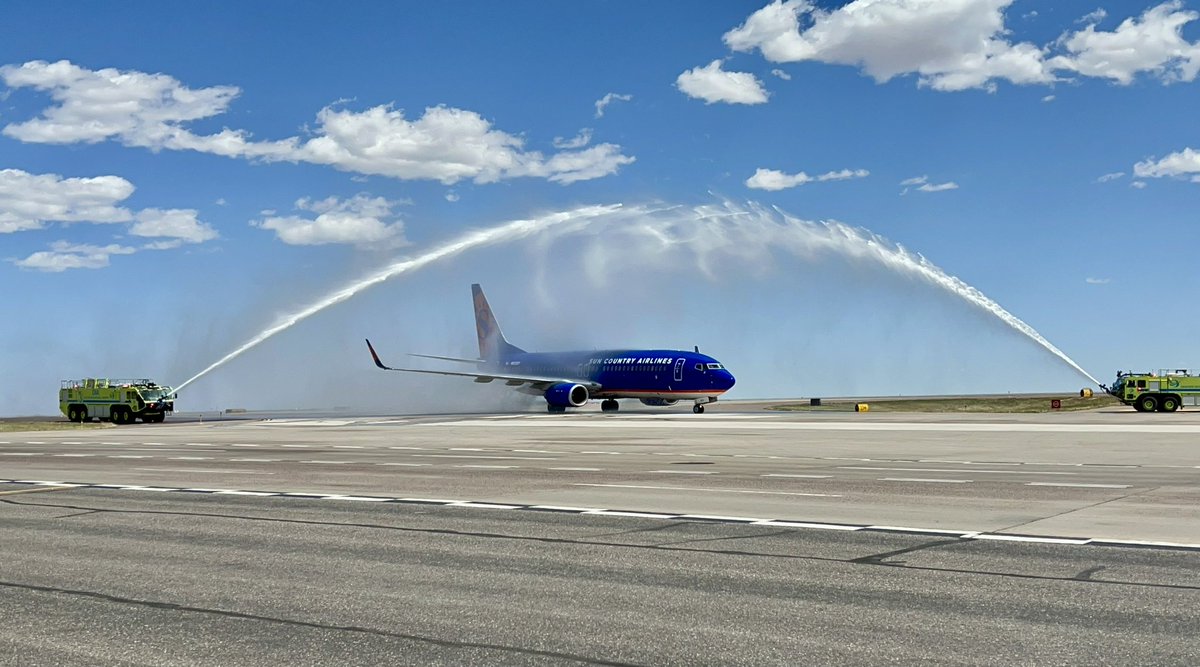 Denver Int'l Airport tweet media