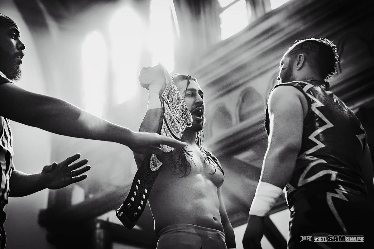 STLSamSnaps's tweet photo. How it started -vs- how it ended
Heavy emotions all the way through. This match was incredible! π₯
@MustafaAli_X / @AmazingRed_iOD
#REVOLVERxHOG https://t.co/mca94F4DBp