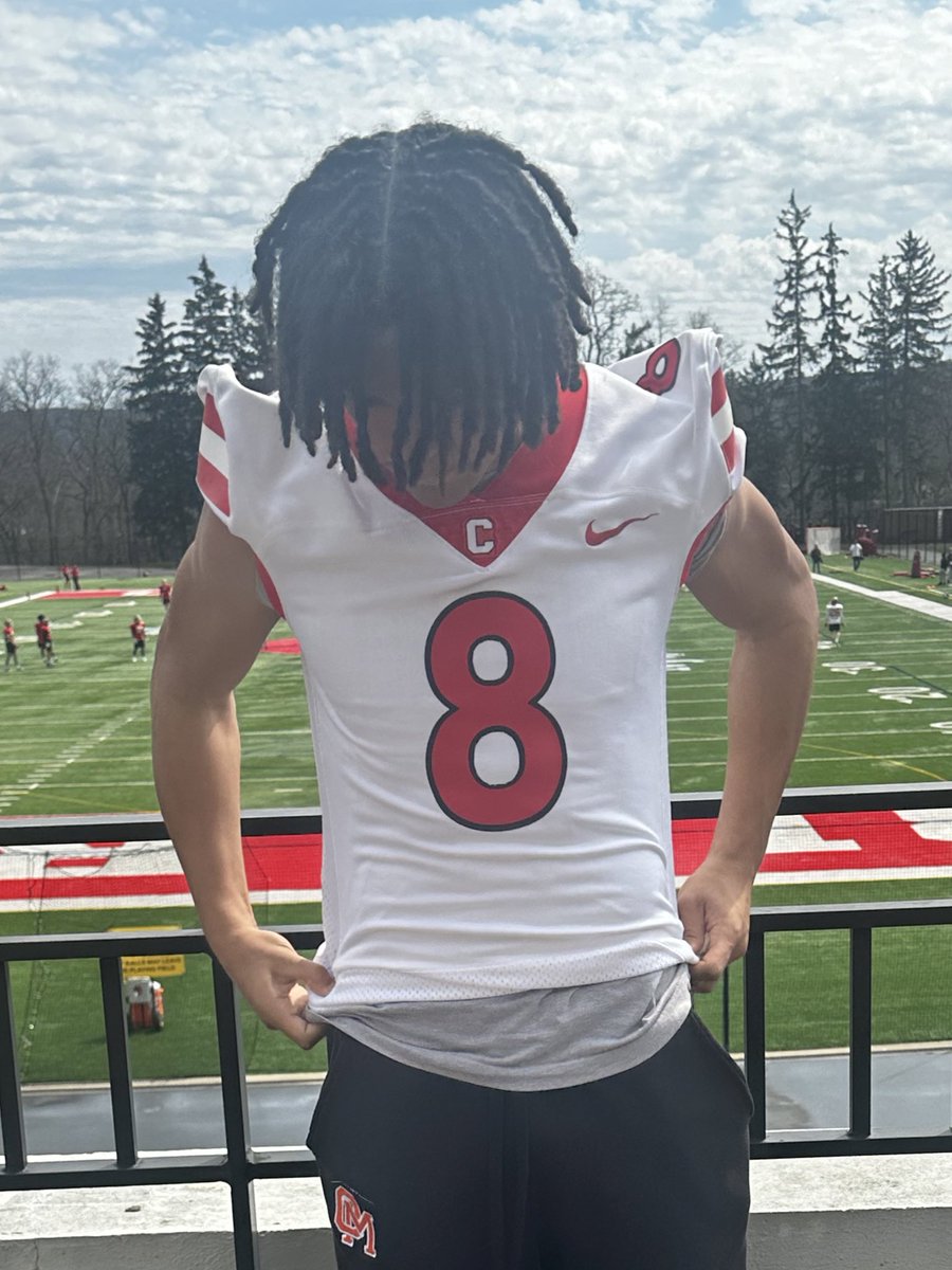 Thanks for the visit opportunity at Cornell University❗️amazing campus @DanSwanstrom @BigRed_Football @CoachEFranklin @CoachBhakta @BlandenCoach