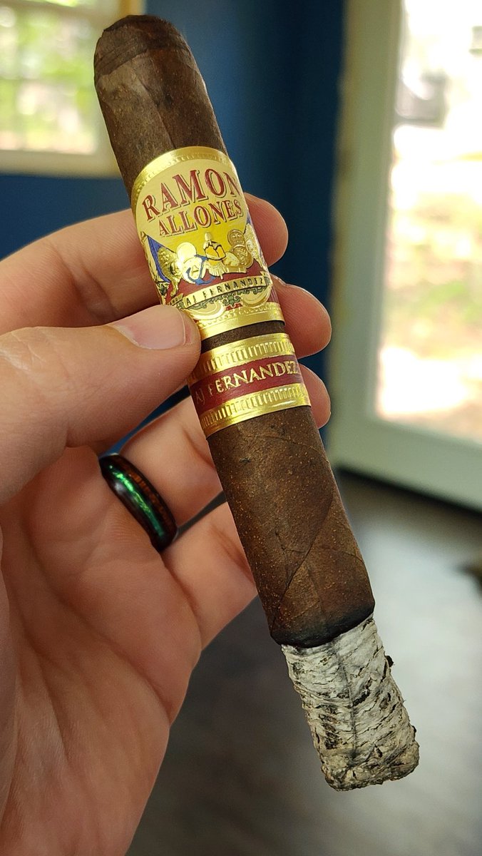 1 and 1 in the baseball tournament. Time for a Ramon by AJ #cigars #nowsmoking